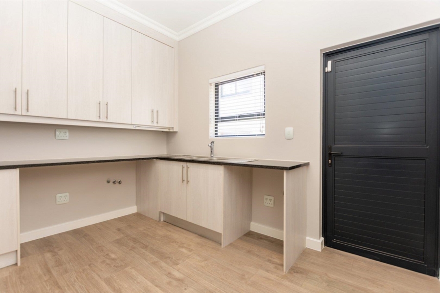 4 Bedroom Property for Sale in Myburgh Park Western Cape